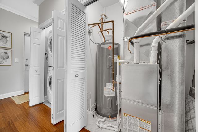 1040 W Polk Street 2B, Chicago, IL 60607