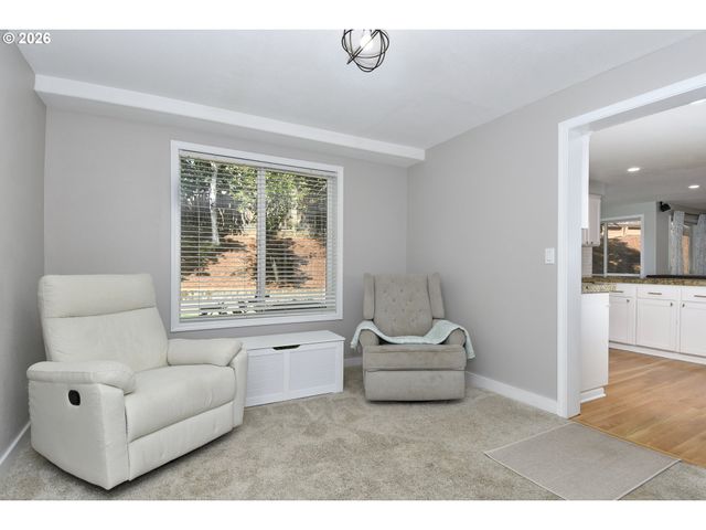 151 Se CONDOR Dr, Gresham, OR 97080