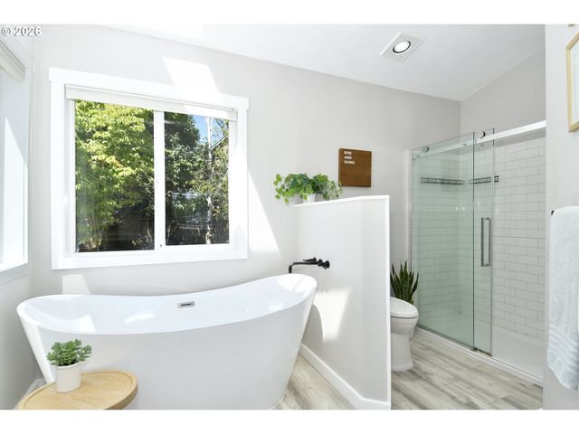151 Se CONDOR Dr, Gresham, OR 97080