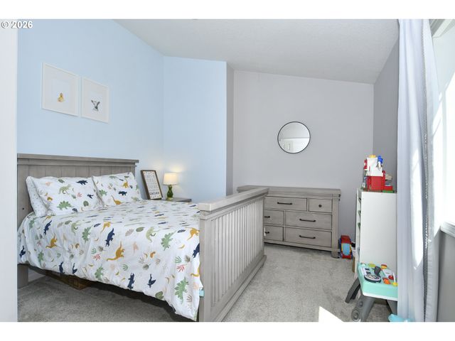 151 Se CONDOR Dr, Gresham, OR 97080