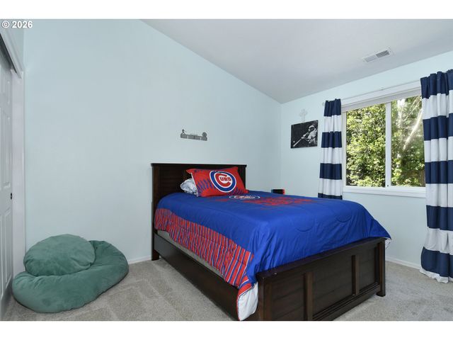 151 Se CONDOR Dr, Gresham, OR 97080
