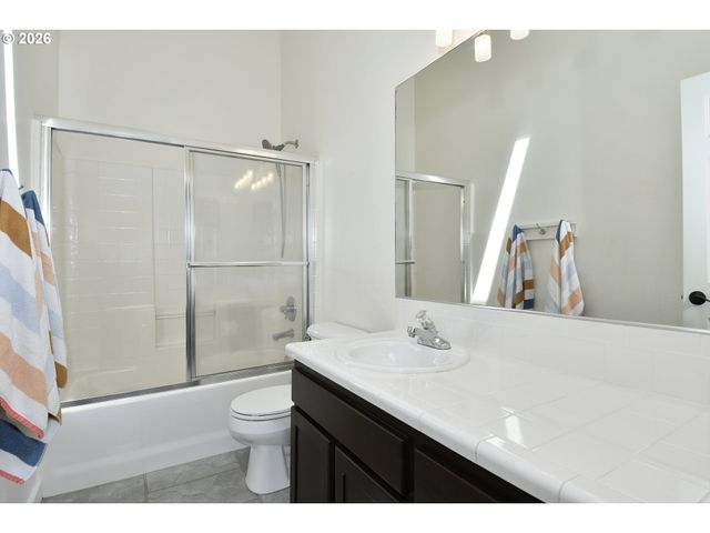 151 Se CONDOR Dr, Gresham, OR 97080