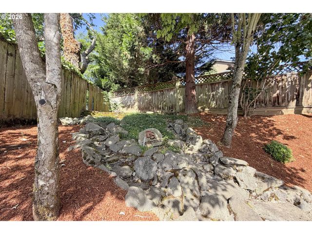 151 Se CONDOR Dr, Gresham, OR 97080