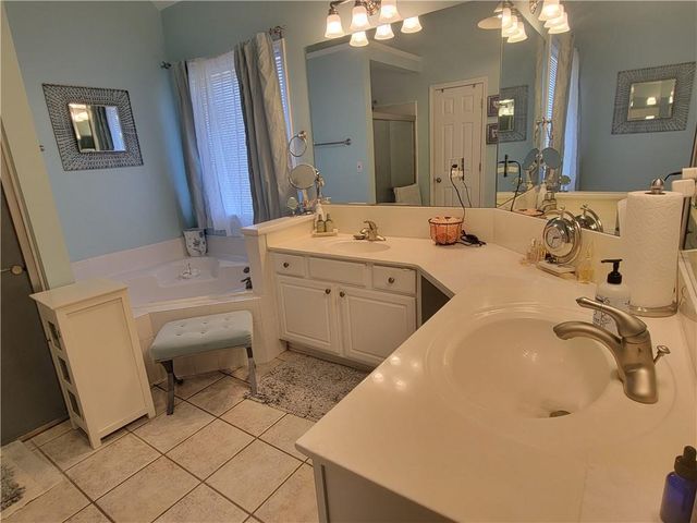 3330 Wellbrook Drive, Loganville, GA 30052