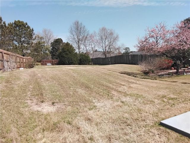 3330 Wellbrook Drive, Loganville, GA 30052