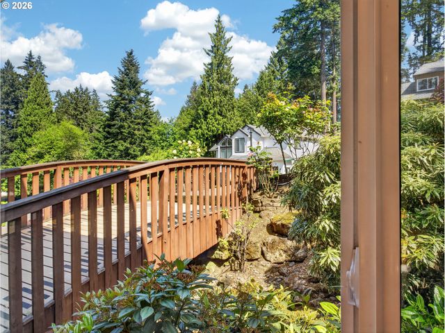 5128 FIRWOOD Dr, West Linn, OR 97068