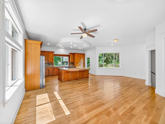 5128 FIRWOOD Dr, West Linn, OR 97068