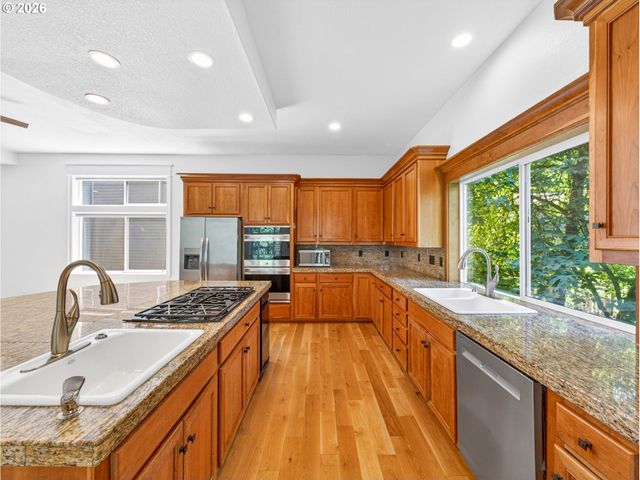 5128 FIRWOOD Dr, West Linn, OR 97068