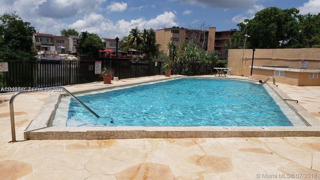1325 W 68th Street 214, Hialeah, FL 33014
