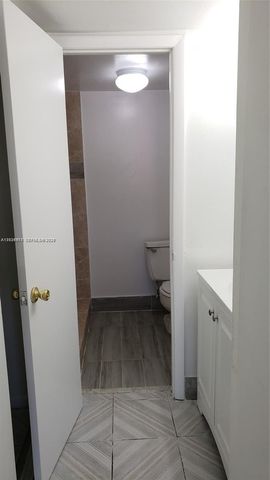 1325 W 68th Street 214, Hialeah, FL 33014
