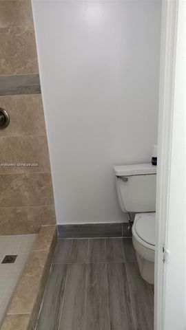 1325 W 68th Street 214, Hialeah, FL 33014