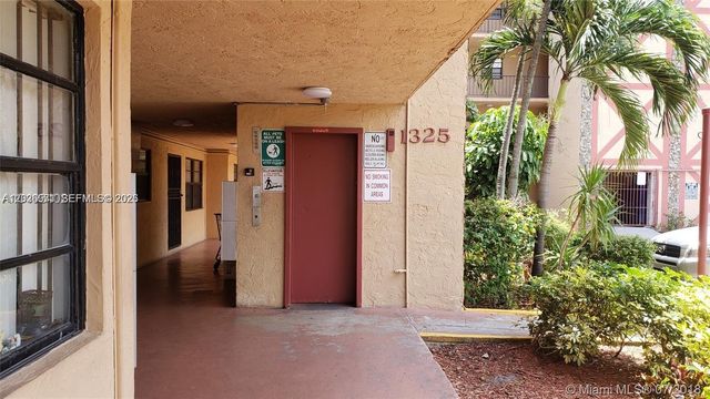 1325 W 68th Street 214, Hialeah, FL 33014