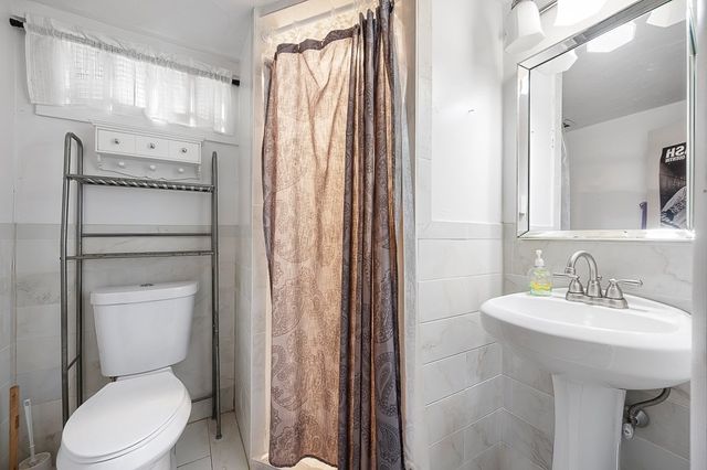 36 Roman Dr, Shrewsbury, MA 01545