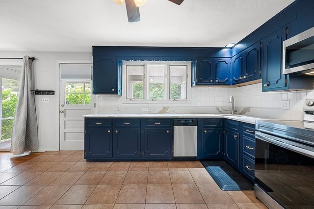 36 Roman Dr, Shrewsbury, MA 01545