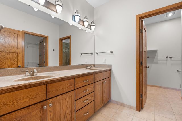 2535 Superior Lane NW, Rochester, MN 55901