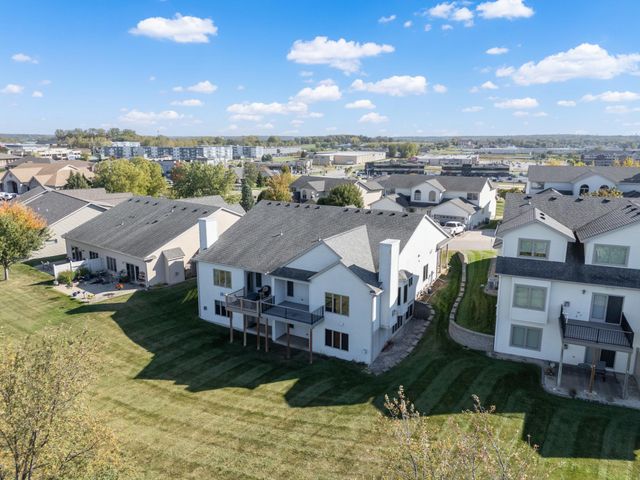 2535 Superior Lane NW, Rochester, MN 55901