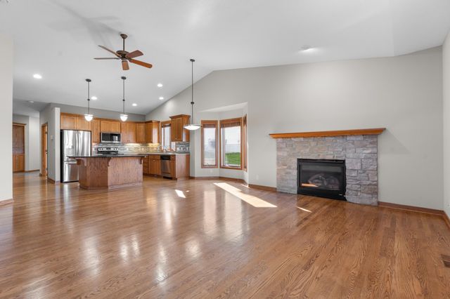 2535 Superior Lane NW, Rochester, MN 55901