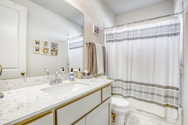 22614 Maidengrass Lane LN, Lago Vista, TX 78645