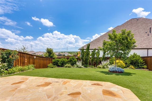 10517 Oates Branch Lane, Fort Worth, TX 76126