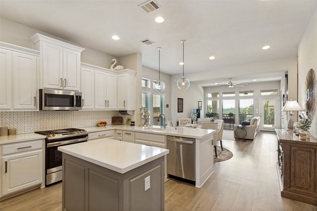 10517 Oates Branch Lane, Fort Worth, TX 76126