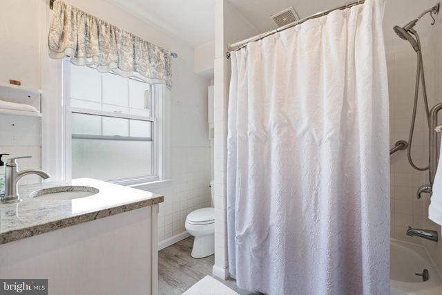301 N MANOA RD, Havertown, PA 19083
