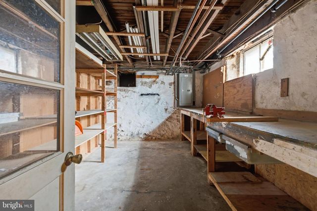 301 N MANOA RD, Havertown, PA 19083