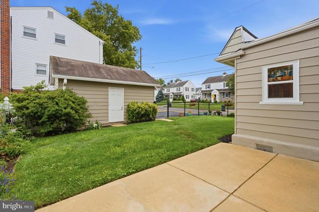 301 N MANOA RD, Havertown, PA 19083