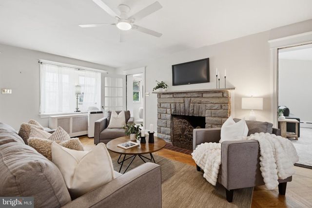 301 N MANOA RD, Havertown, PA 19083