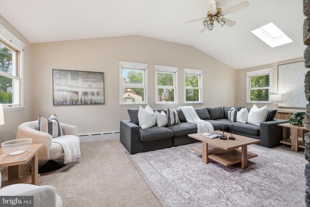 301 N MANOA RD, Havertown, PA 19083