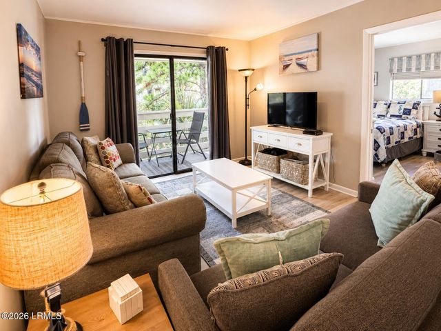 45 Folly Field Rd Apt 11J, Hilton Head Island, SC 29928