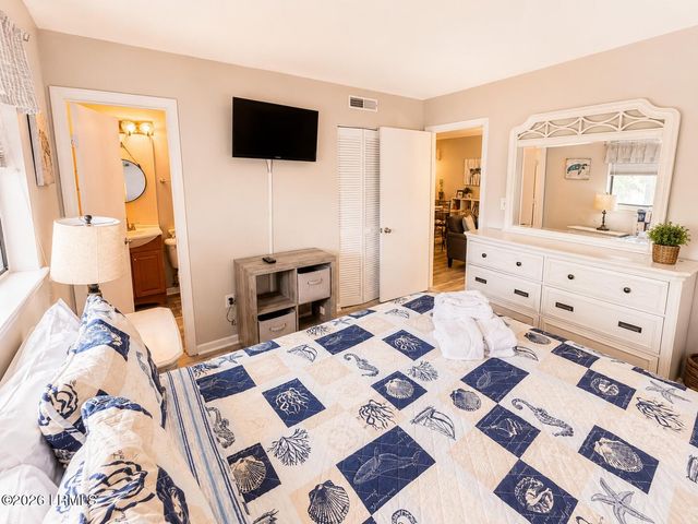 45 Folly Field Rd Apt 11J, Hilton Head Island, SC 29928