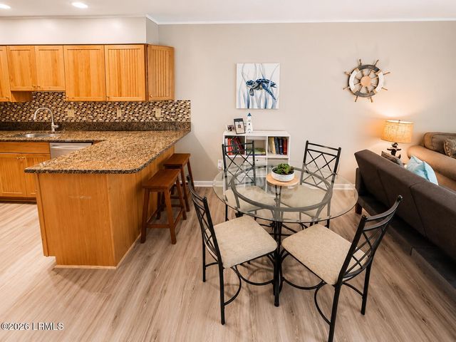 45 Folly Field Rd Apt 11J, Hilton Head Island, SC 29928