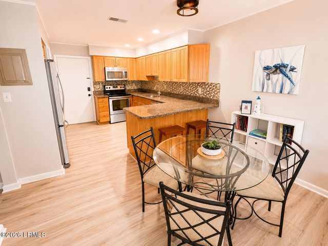 45 Folly Field Rd Apt 11J, Hilton Head Island, SC 29928