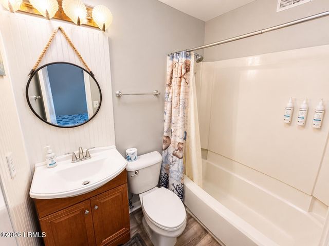45 Folly Field Rd Apt 11J, Hilton Head Island, SC 29928