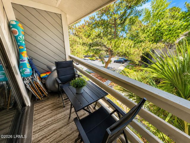 45 Folly Field Rd Apt 11J, Hilton Head Island, SC 29928
