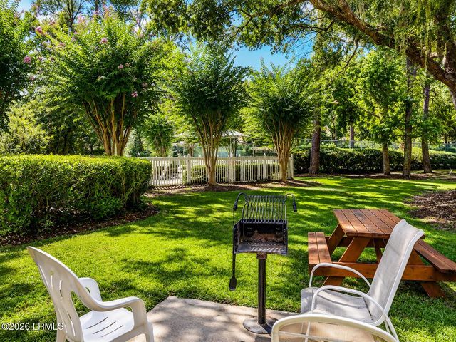 45 Folly Field Rd Apt 11J, Hilton Head Island, SC 29928