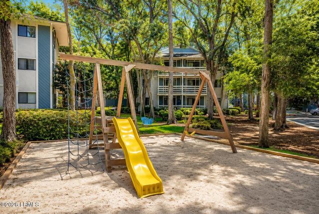 45 Folly Field Rd Apt 11J, Hilton Head Island, SC 29928