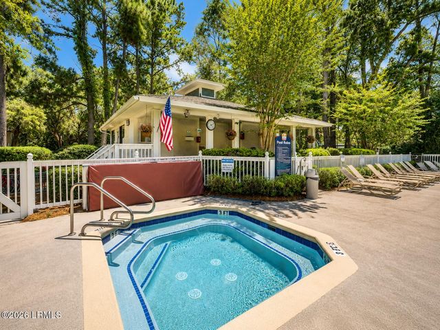 45 Folly Field Rd Apt 11J, Hilton Head Island, SC 29928