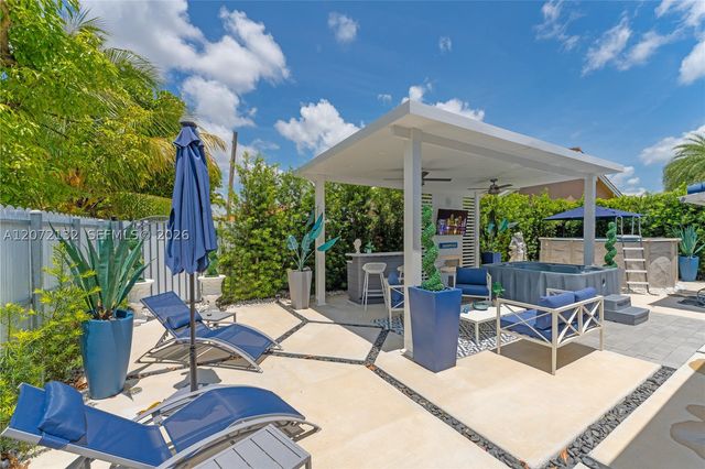 942 NW 133rd Ct, Miami, FL 33182