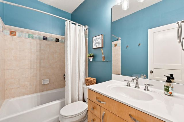 10776 Falling Water Lane H, Woodbury, MN 55129