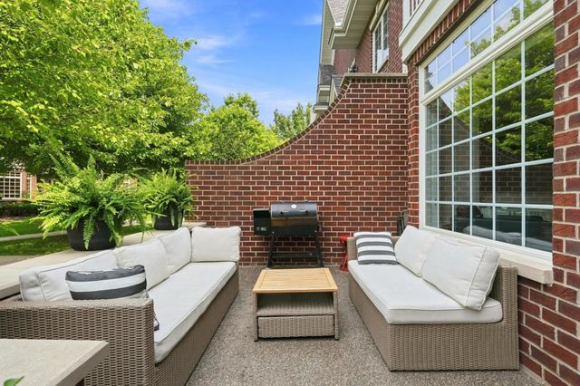 10776 Falling Water Lane H, Woodbury, MN 55129