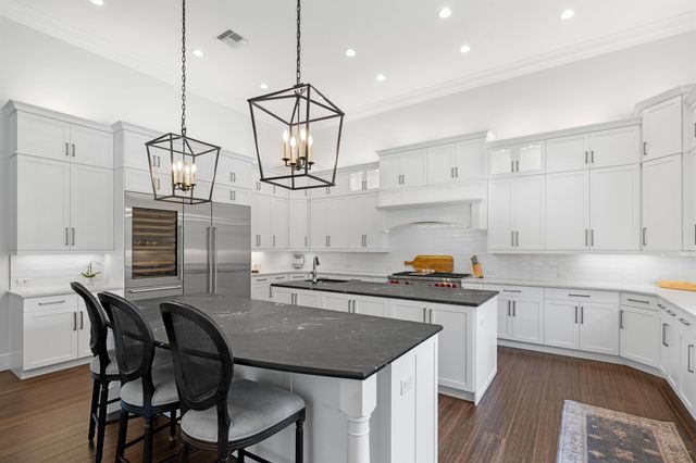 1257 Breakers West Boulevard, West Palm Beach, FL 33411