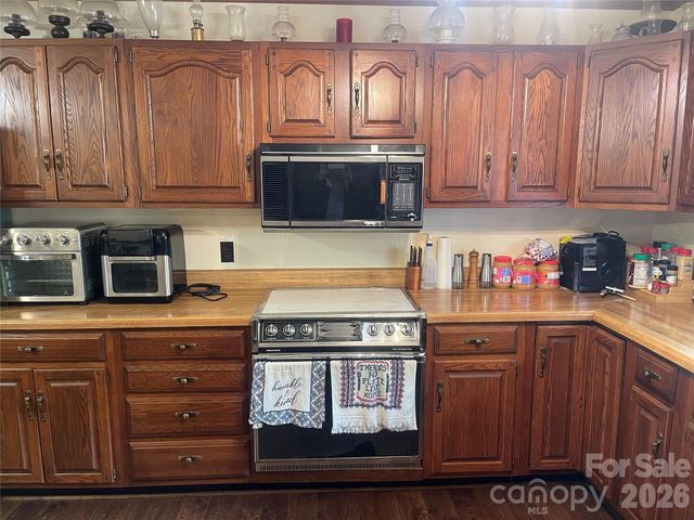 1870 Oakland Road, Forest City, NC 28043