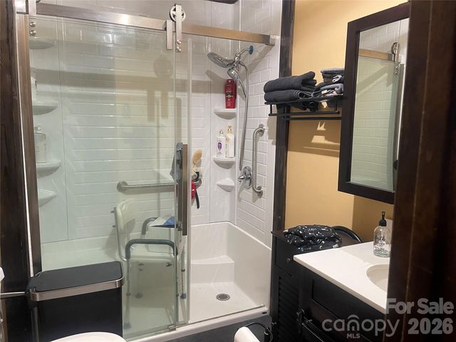 1870 Oakland Road, Forest City, NC 28043