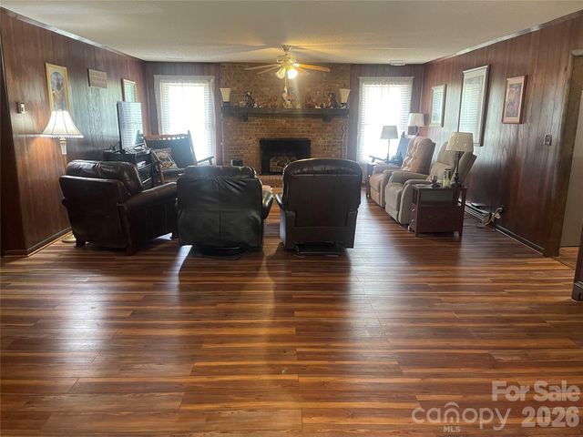 1870 Oakland Road, Forest City, NC 28043