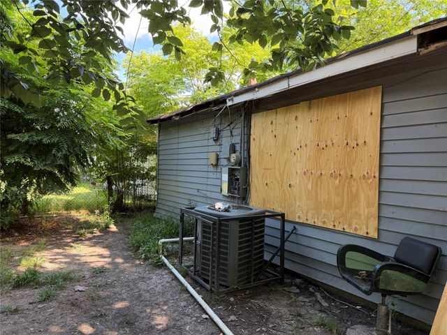 5226 Pensdale Street, Houston, TX 77033