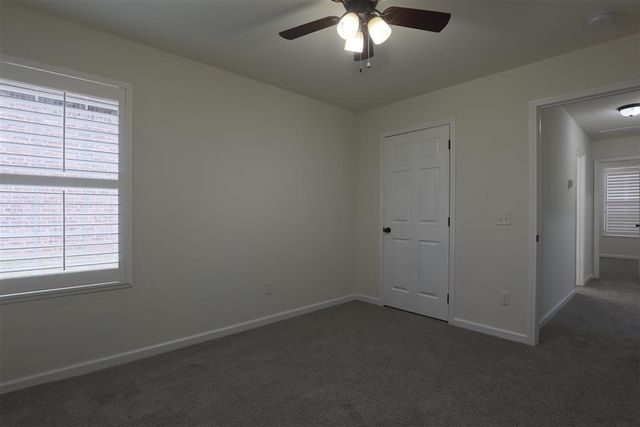 12405 SW 7th Street, Yukon, OK 73099