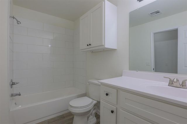 12405 SW 7th Street, Yukon, OK 73099