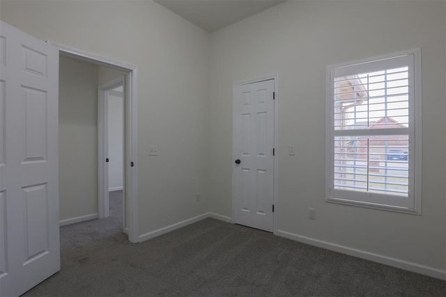 12405 SW 7th Street, Yukon, OK 73099