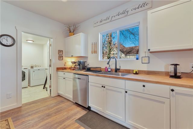 430 S Washington Street, Siloam Springs, AR 72761